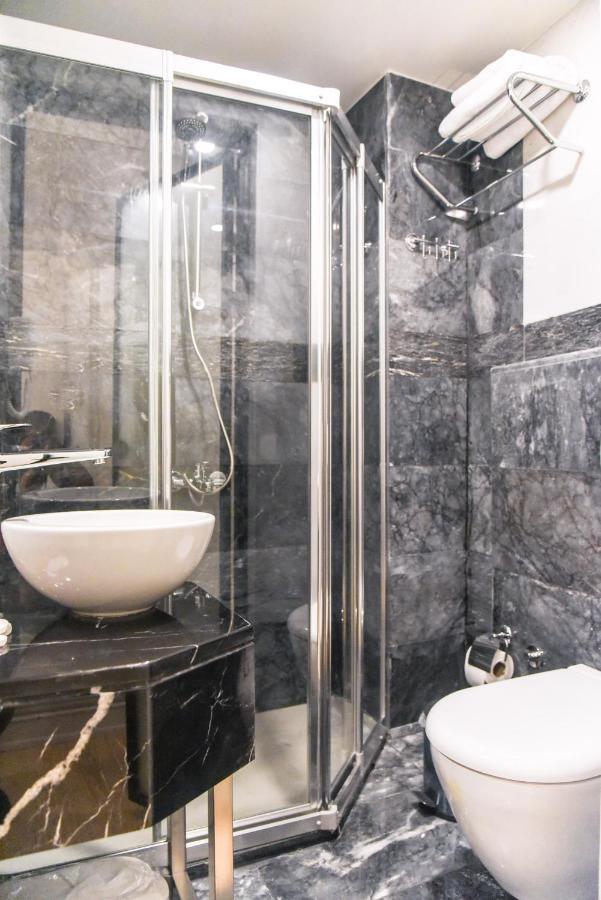 Luxir Hotel Istanbul Exteriör bild